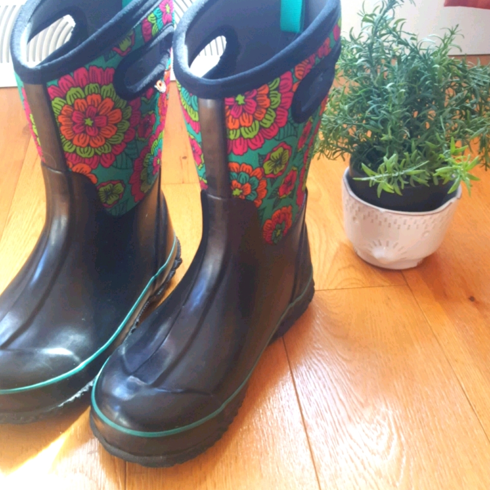 Girls Bogs Boots youth size 3